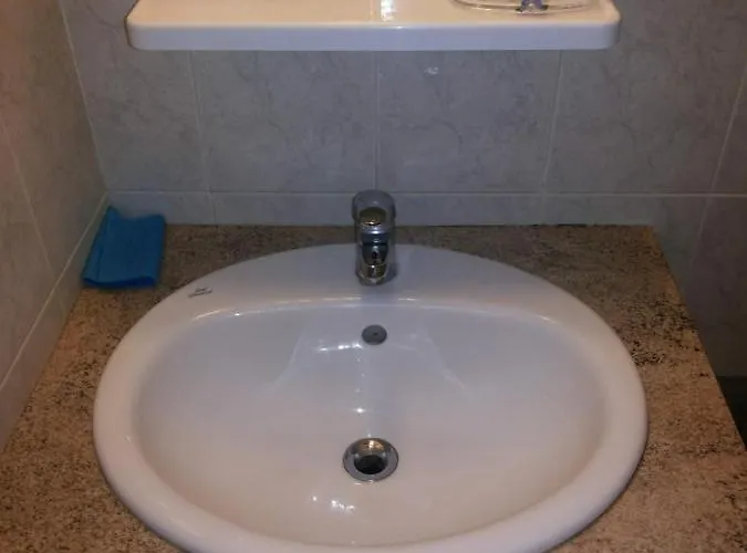 Mackenzie 1+1 * לרנקה