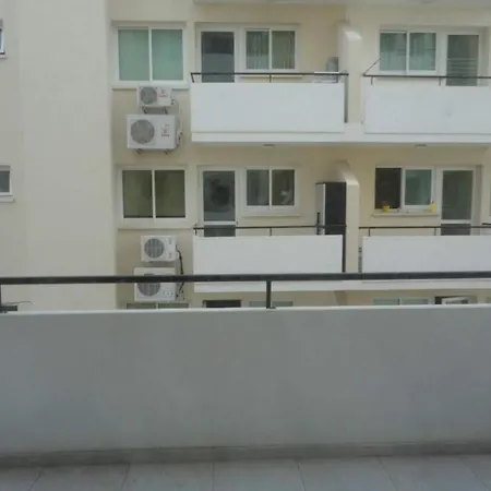 Mackenzie 1+1 Apartment *